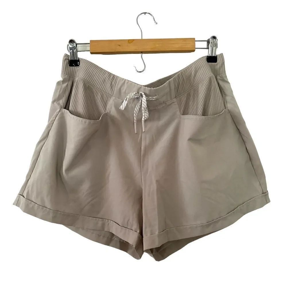 AVALANCHE women’s Short EUC